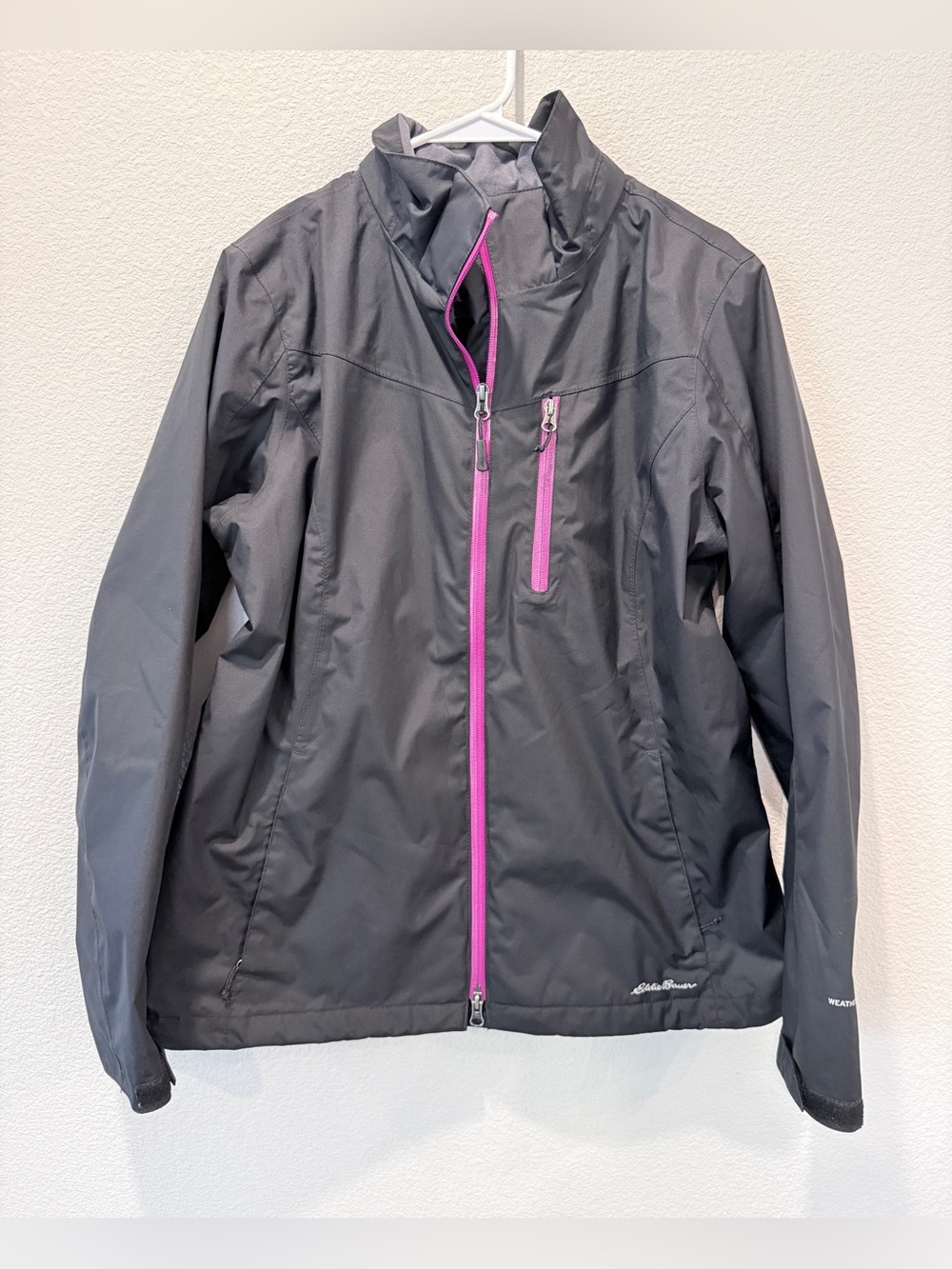 Eddie Bauer WeatherEdge Women’s Black Purple Contrast Zip Rain Jacket L Outdoor